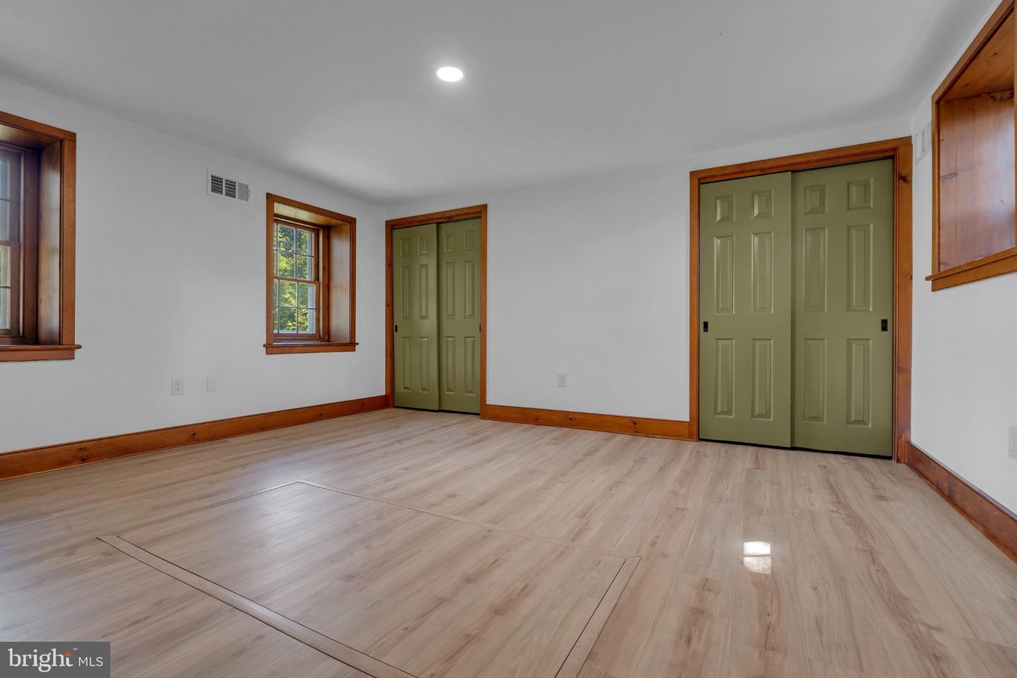 4 Leedom Pl Property Photo 19