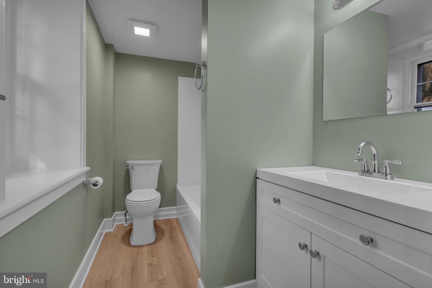 4 Leedom Pl Property Photo 20