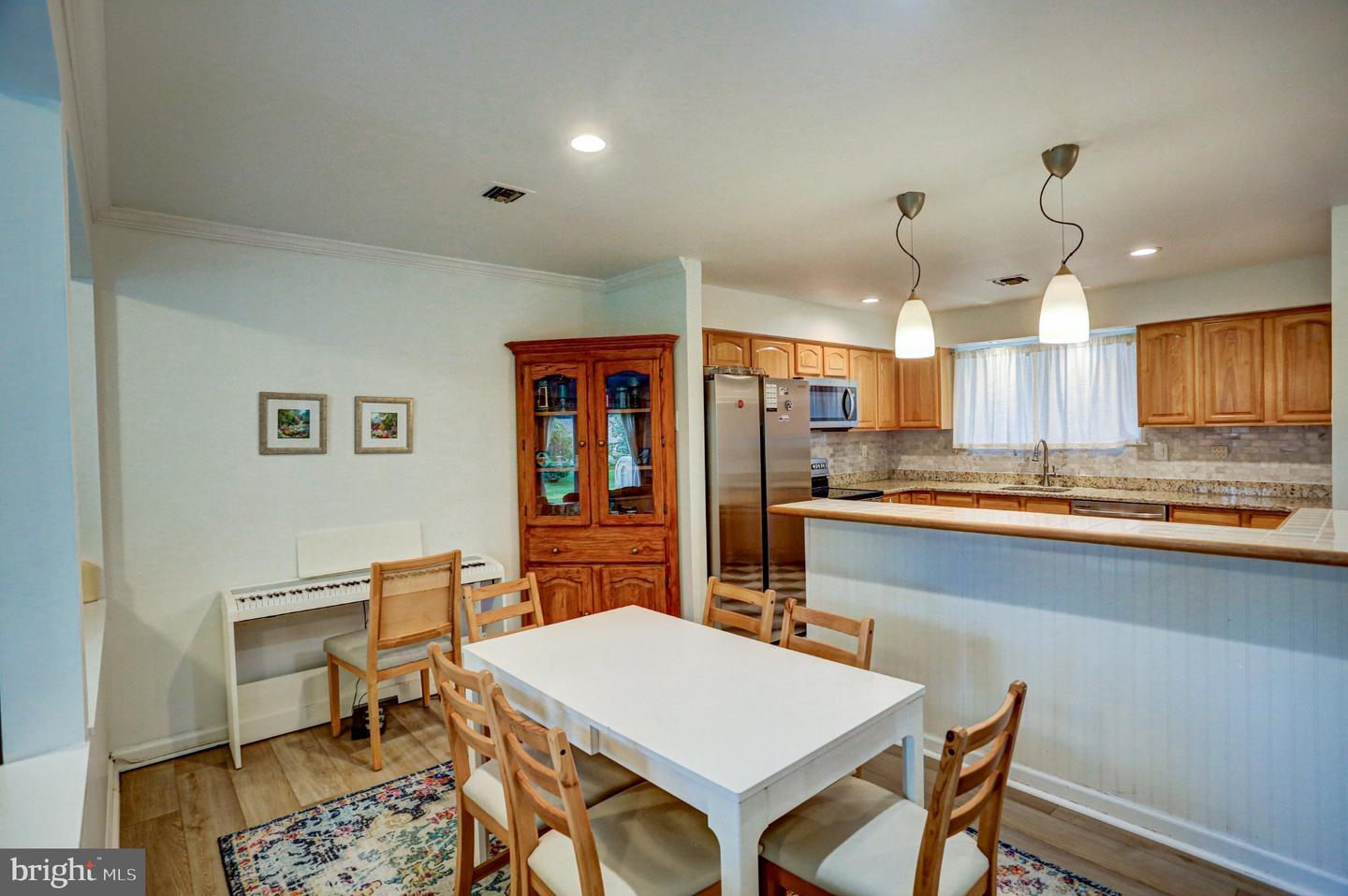 97 Palace Ct Property Photo 7