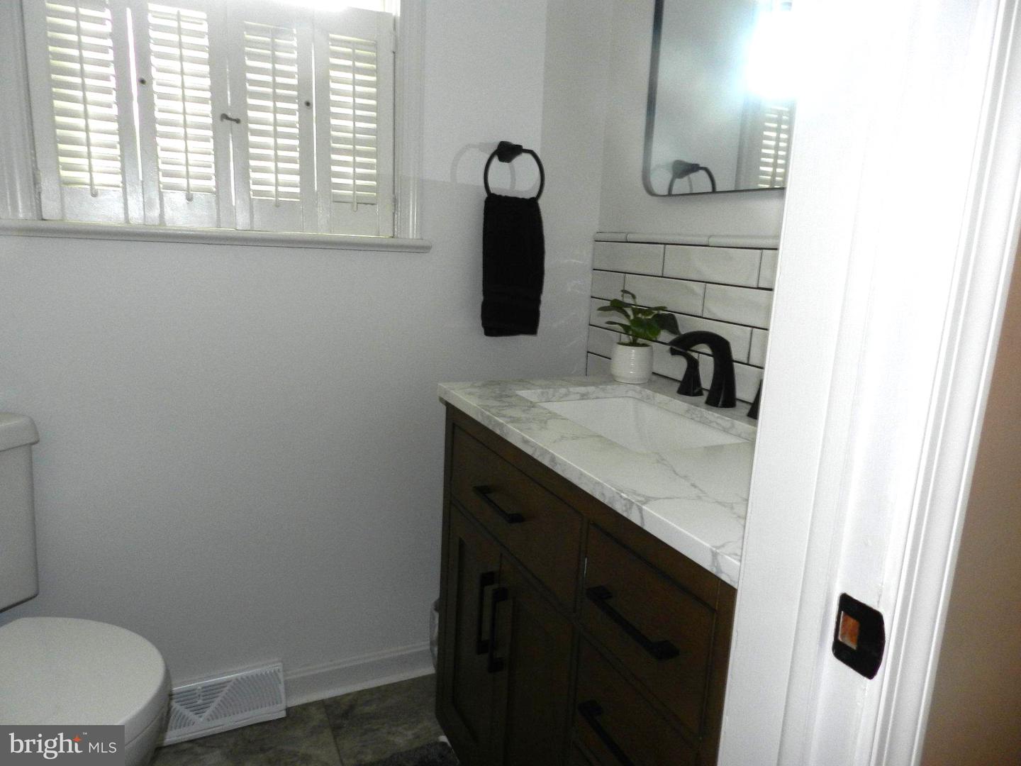 3020 State Rd Property Photo 18