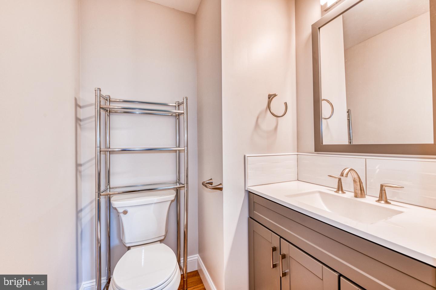 PABU2130604 Property Photo 14