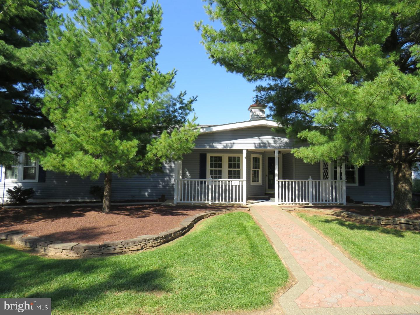 497 Goldenrod Xing W Property Photo 1