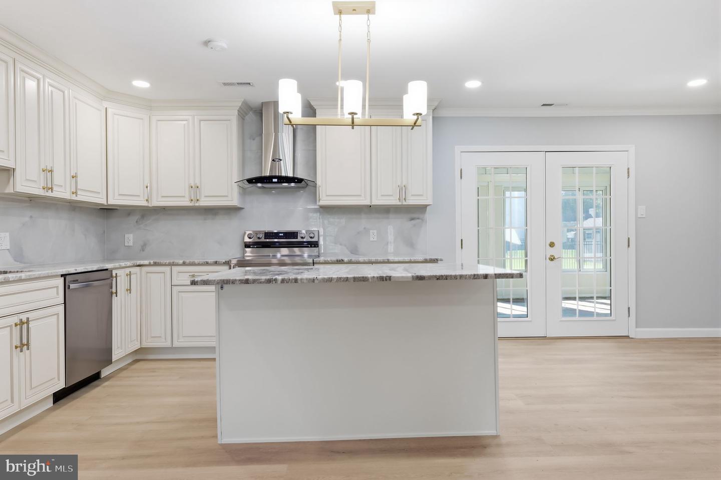 1997 Brook Ln Property Photo 12