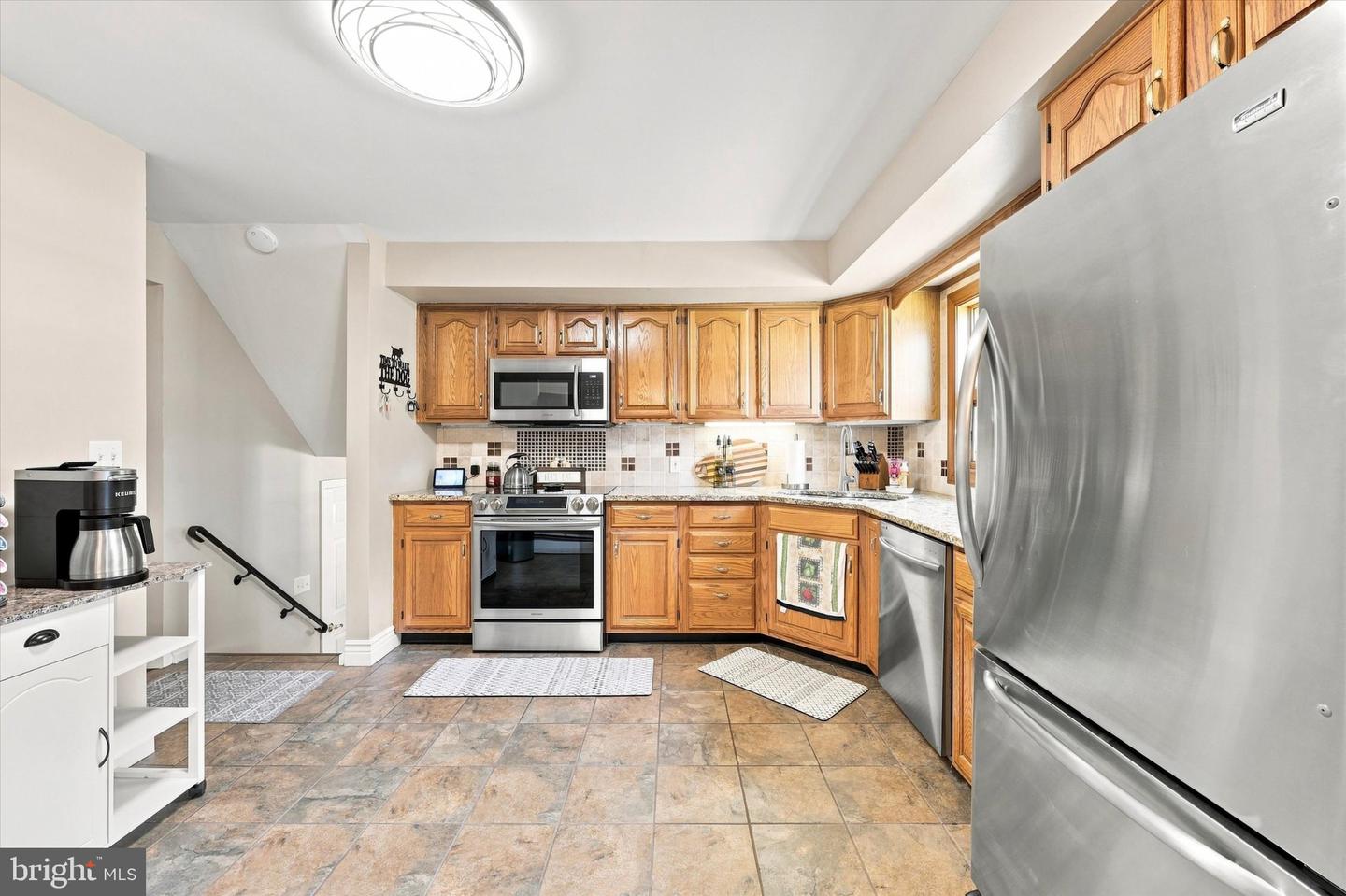 337 Middle Holland Property Photo 12