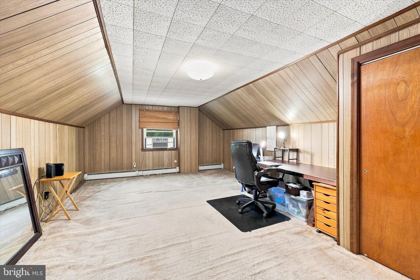 337 Middle Holland Property Photo 21