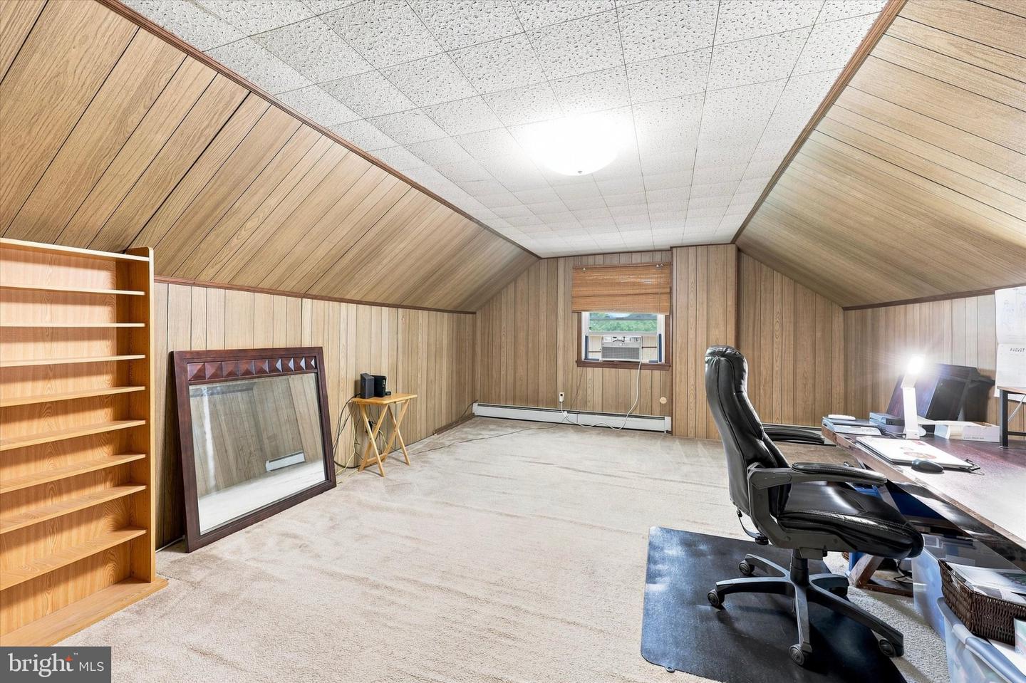 337 Middle Holland Property Photo 22