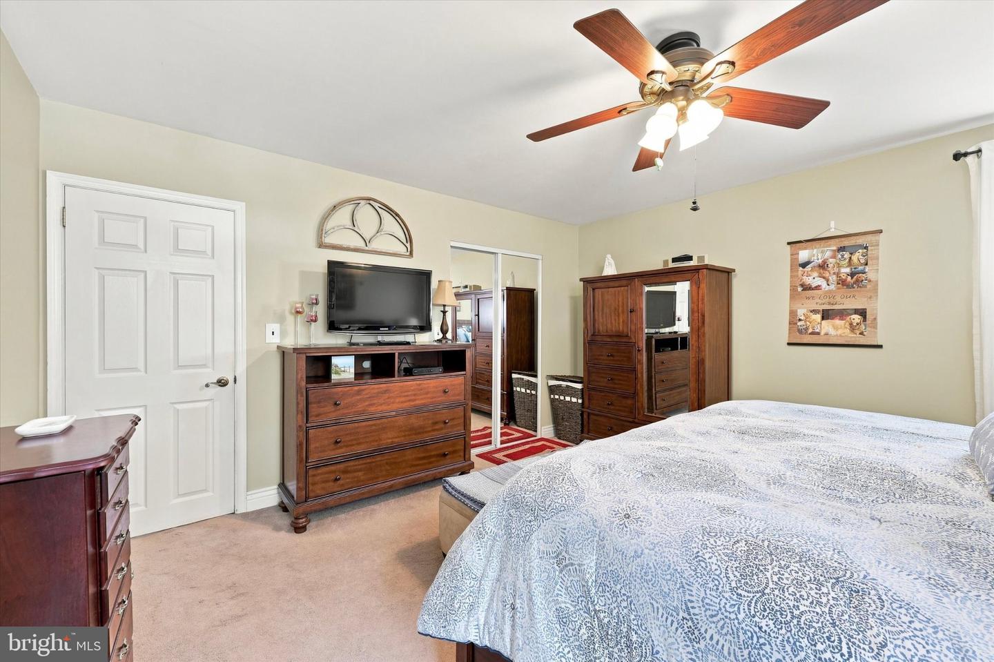 337 Middle Holland Property Photo 27