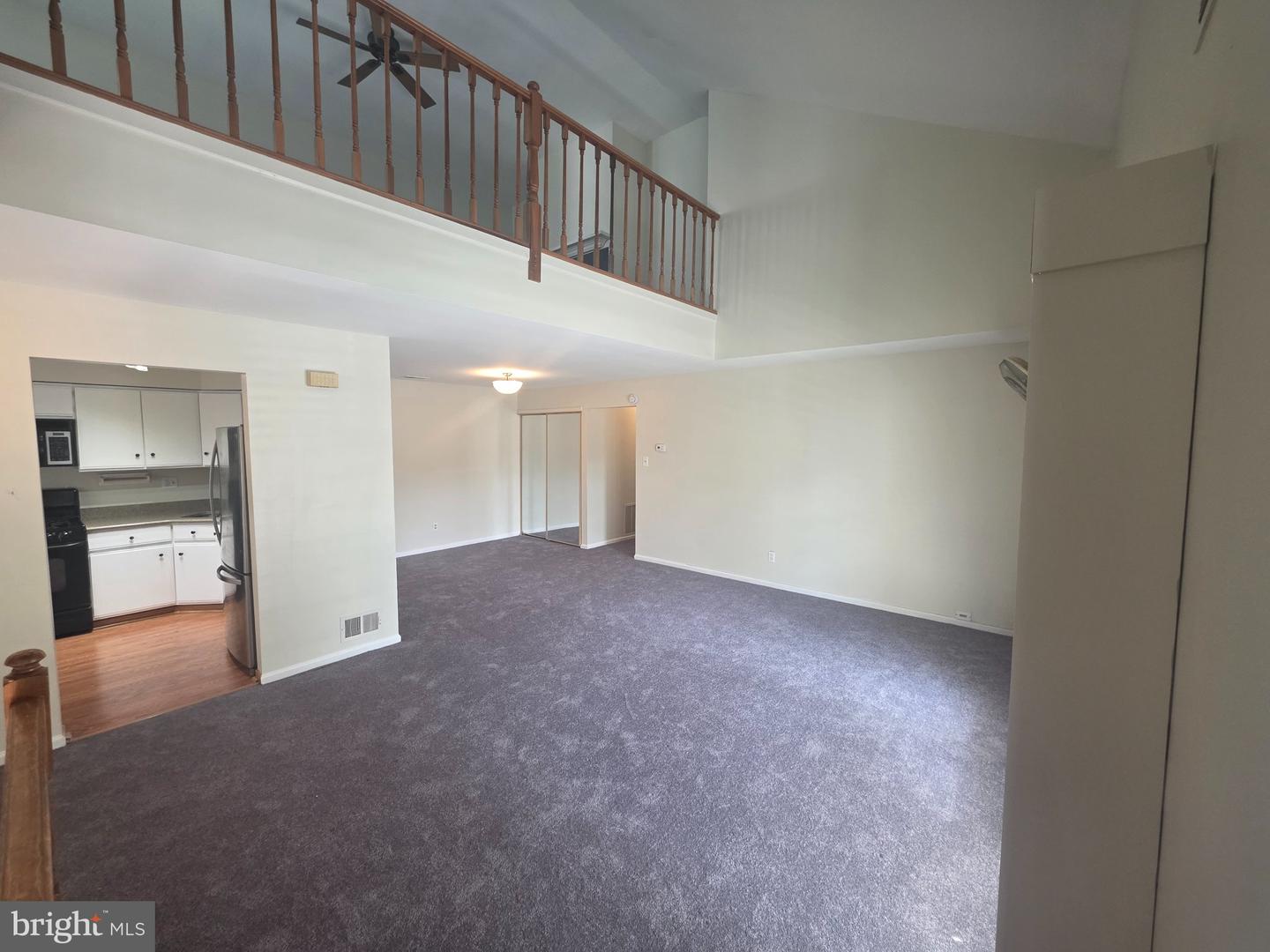 3011 Hopkins Ct Property Photo 4