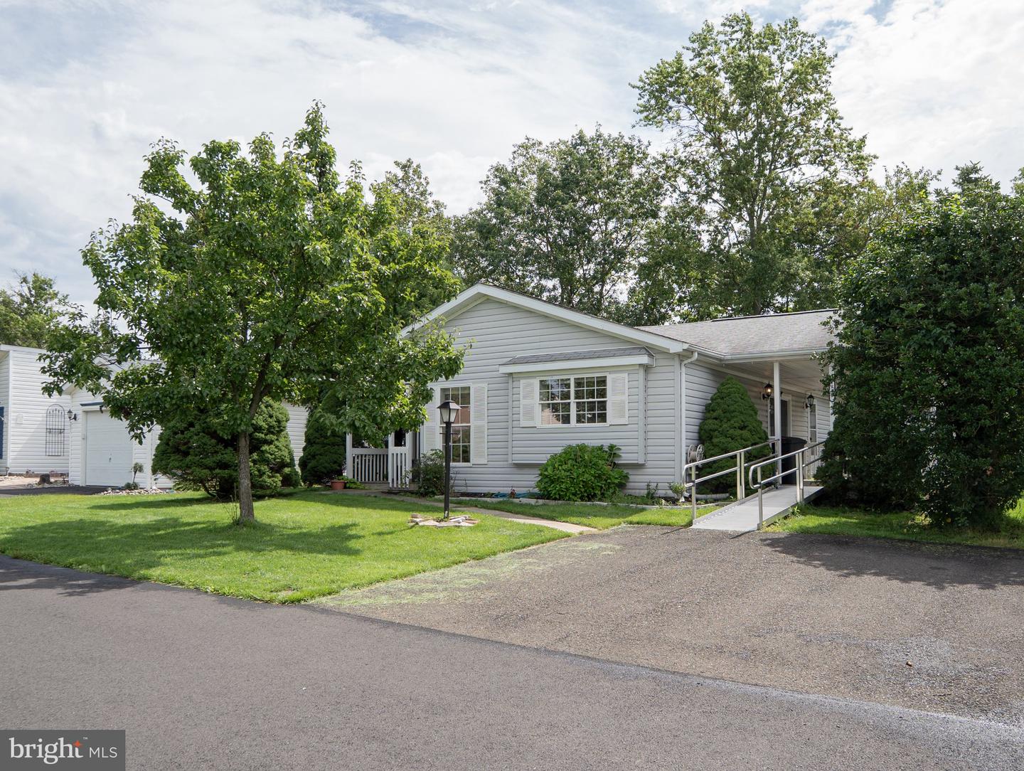 232 Thrush Cir Property Photo 1