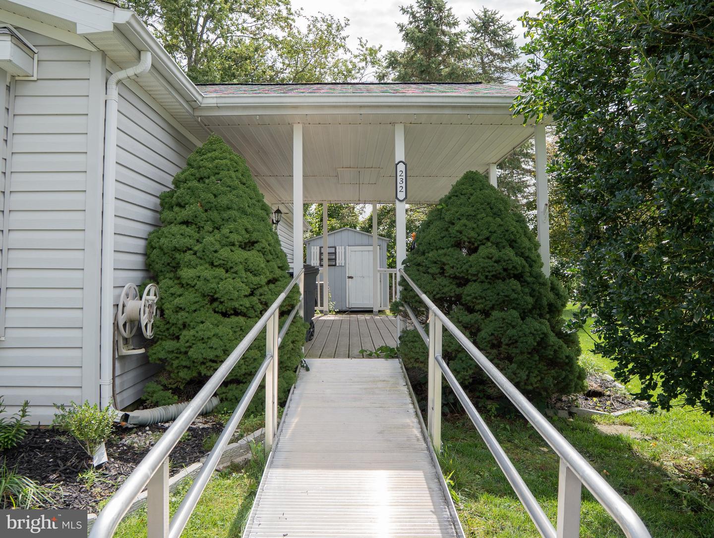 232 Thrush Cir Property Photo 4