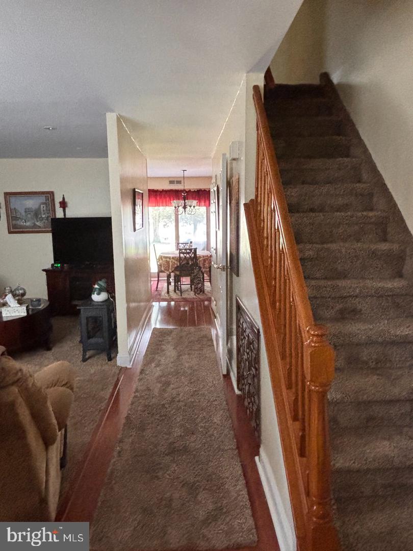 22 Hollybrooke Dr Property Photo 6