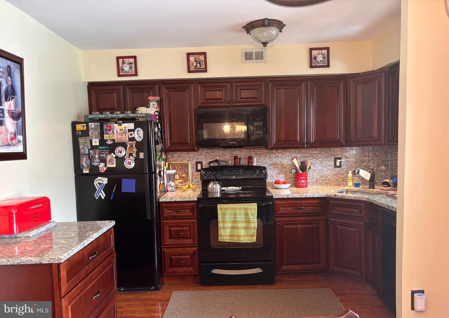 22 Hollybrooke Dr Property Photo 13