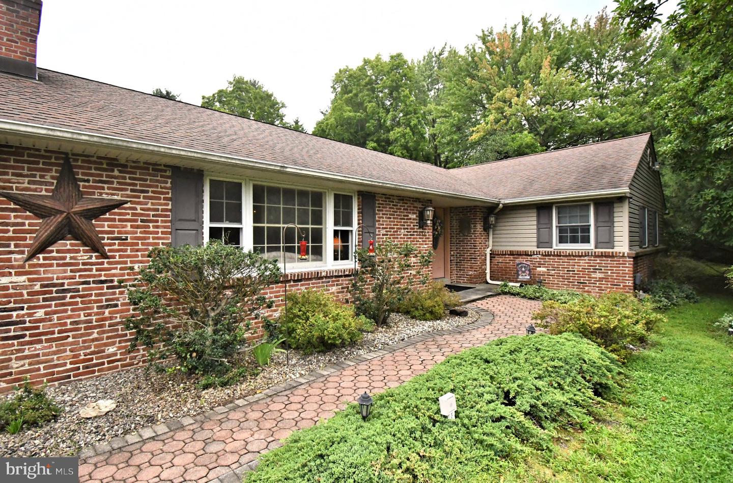 1333 Clearview Dr Property Photo 3