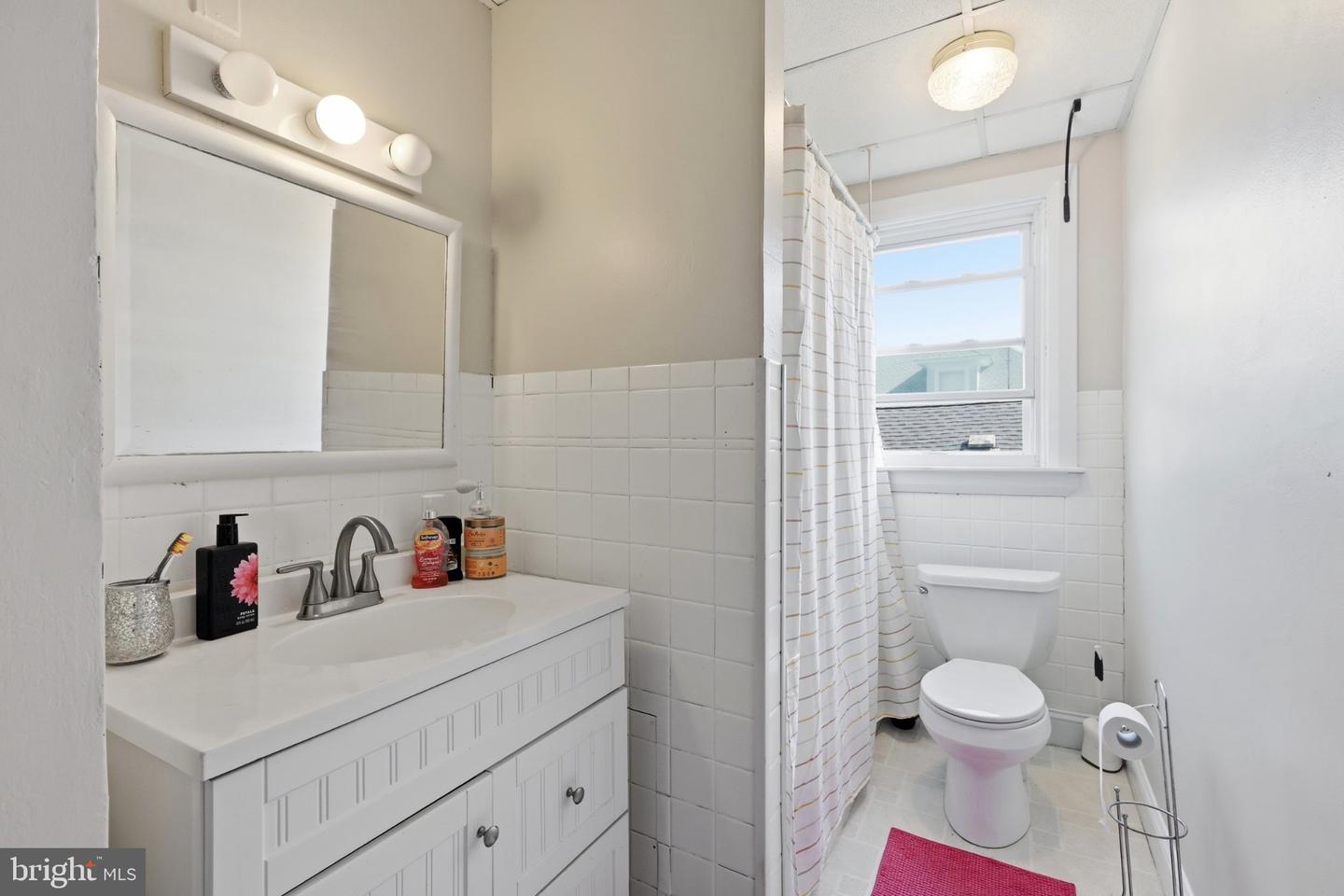 228 N Ambler St Property Photo 18