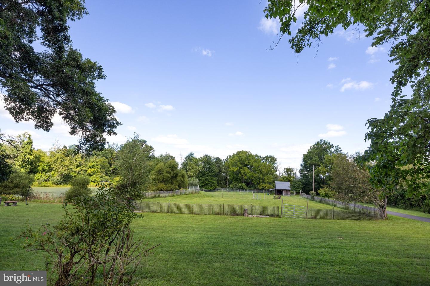 6080 Schlentz Hill Rd Property Photo 6
