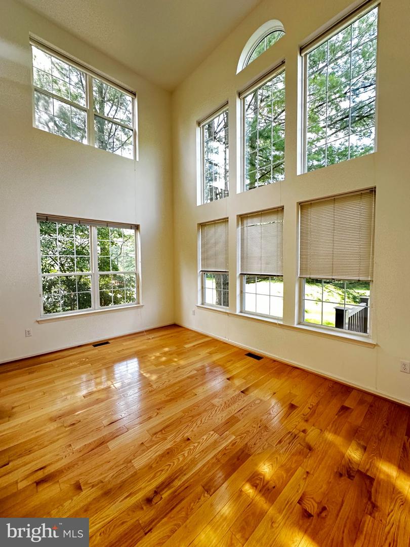 92 Dispatch Dr Property Photo 3