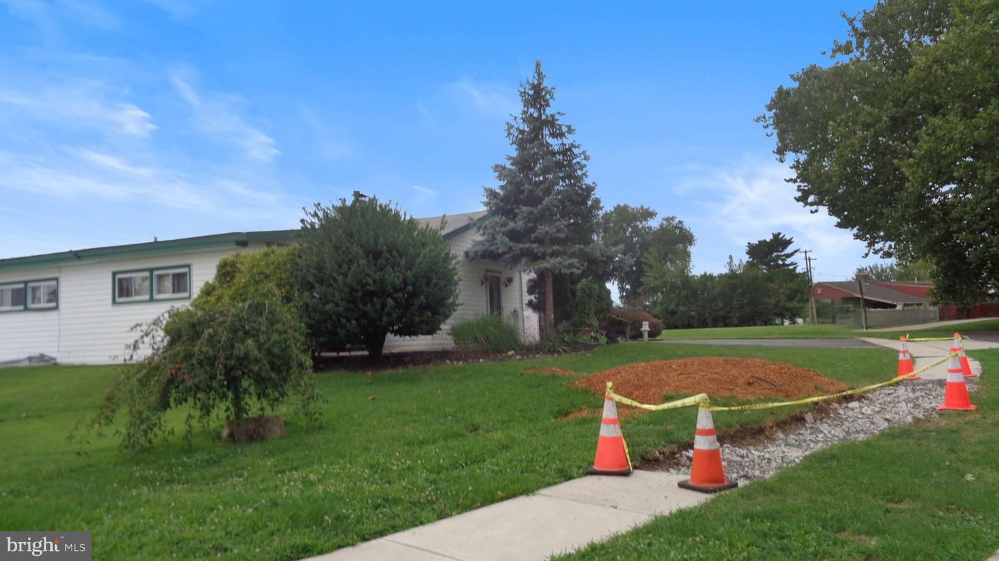 32 Valley Property Photo 5