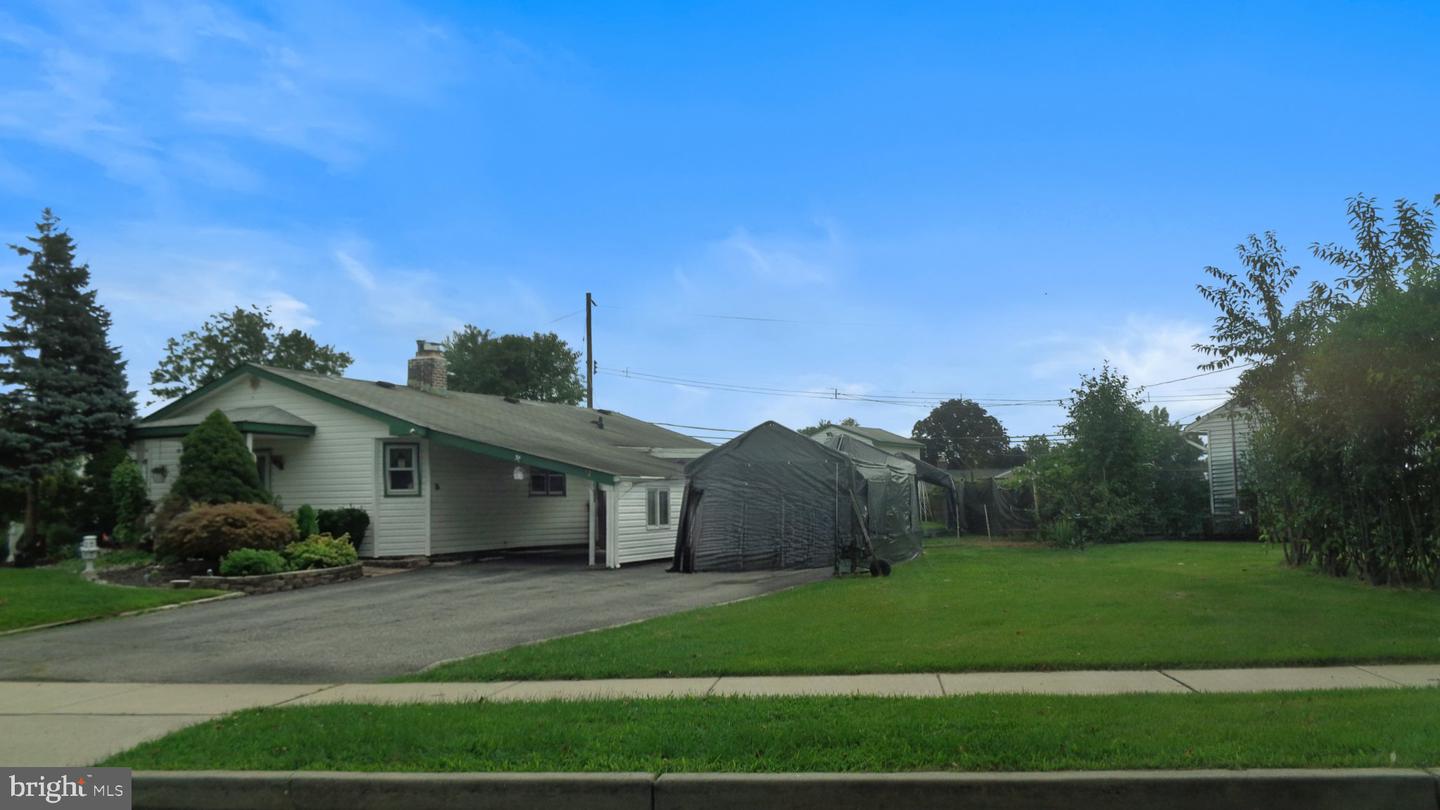 32 Valley Property Photo 9