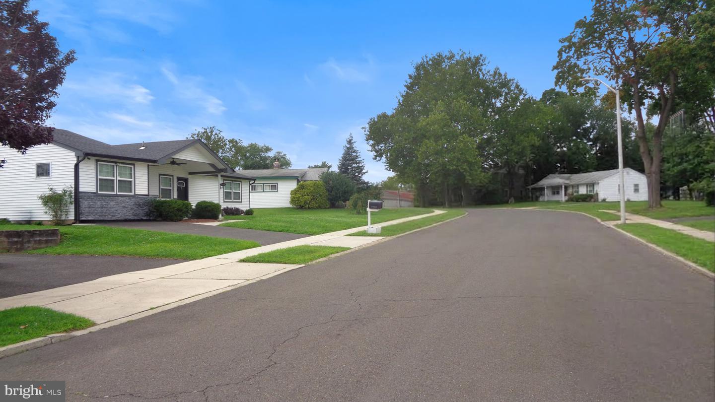 32 Valley Property Photo 10