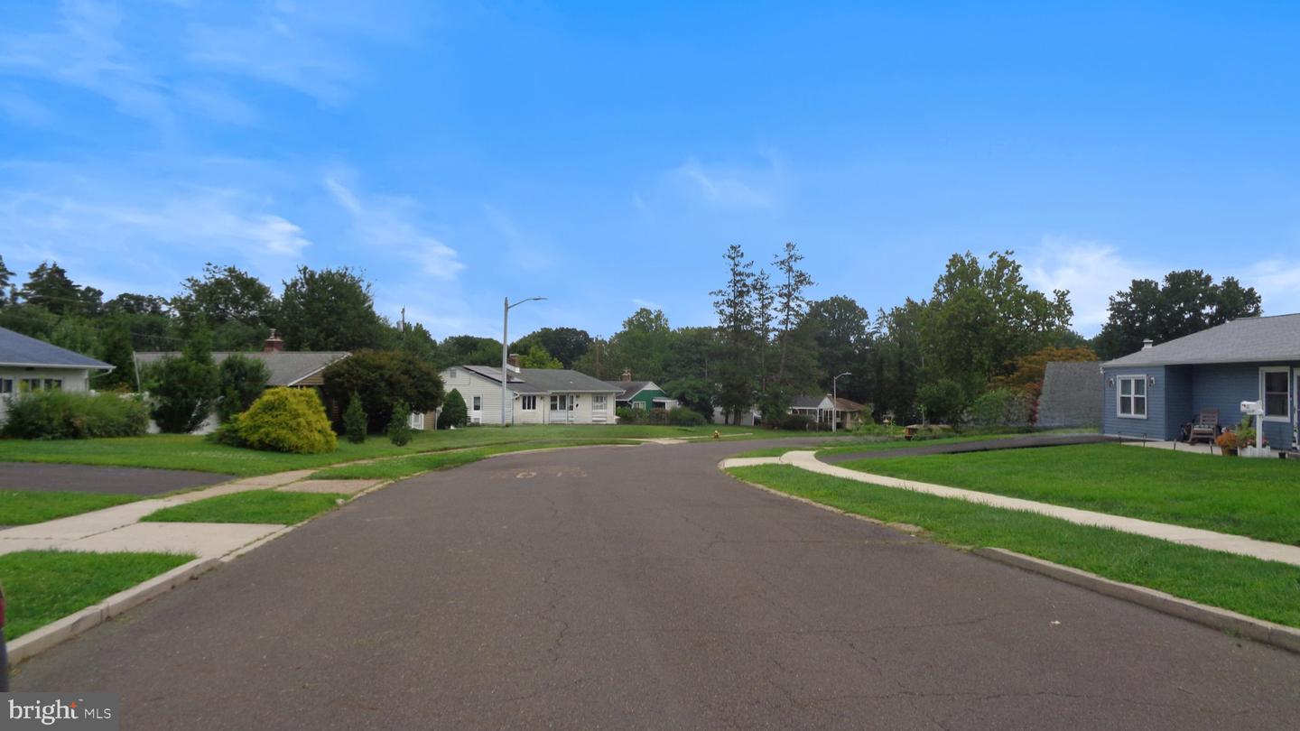 32 Valley Property Photo 11