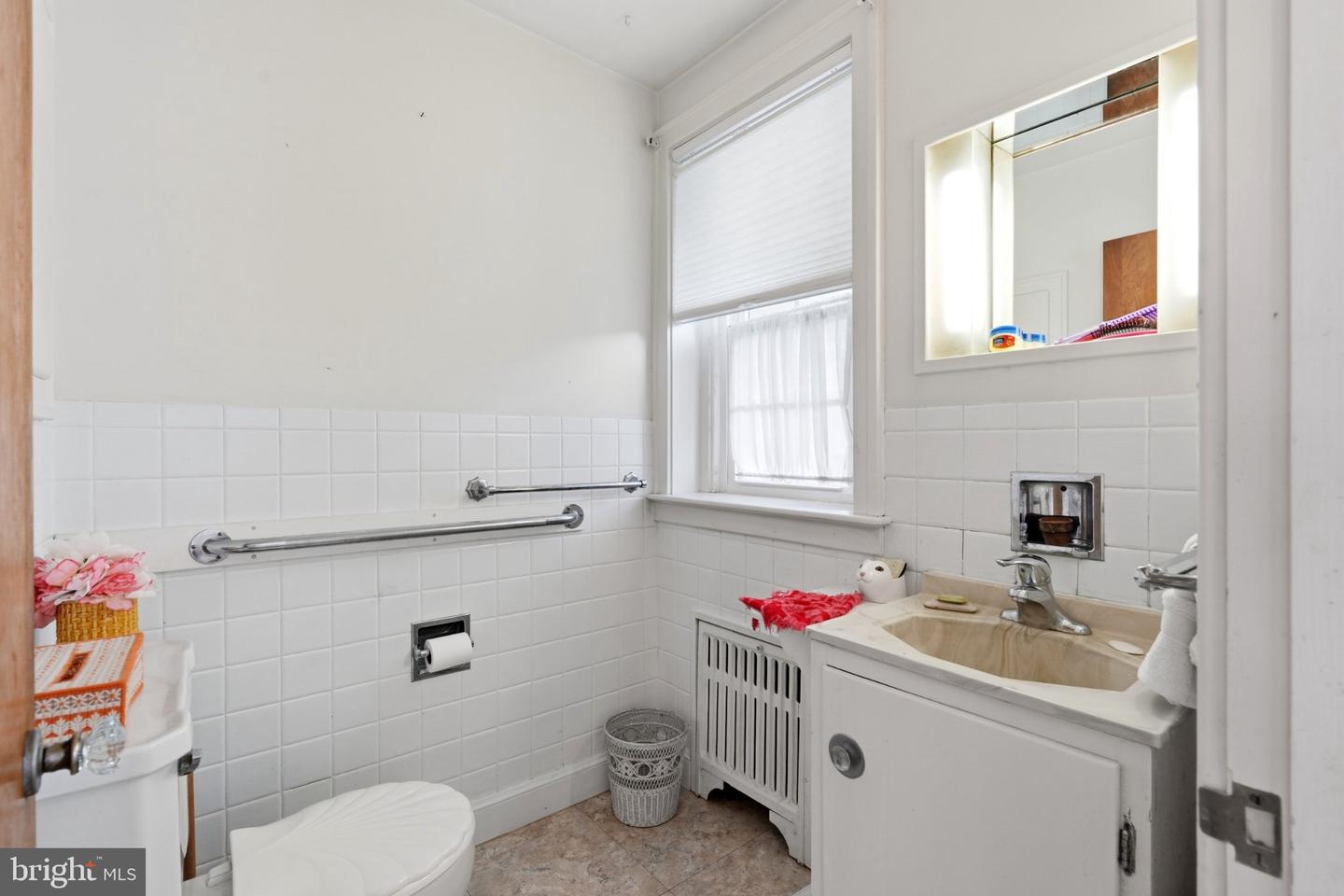 421 Park Ave Property Photo 34