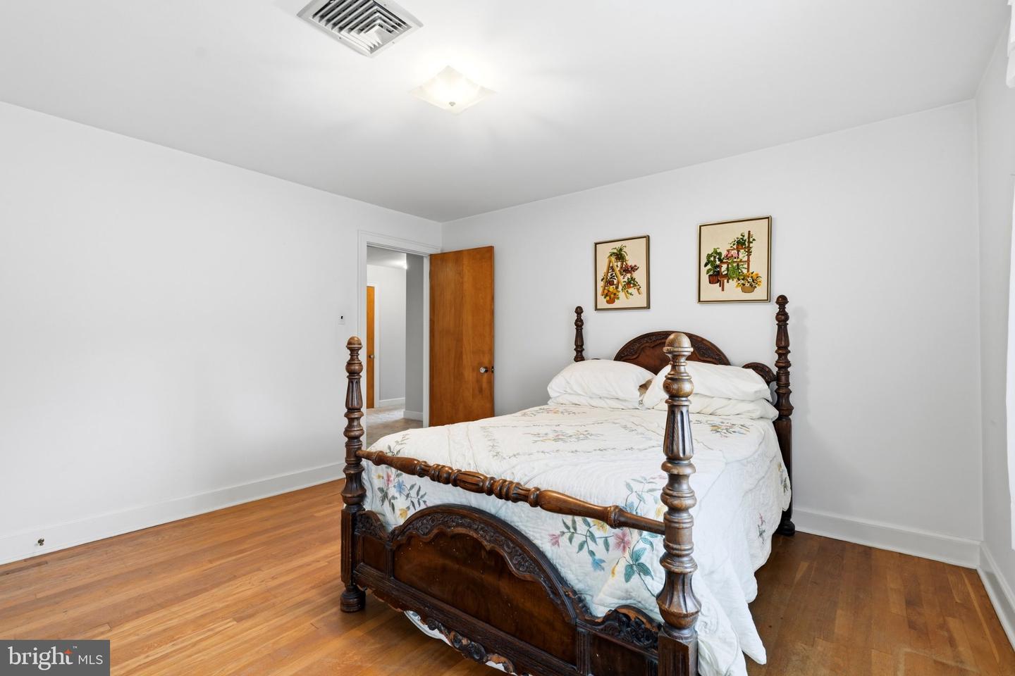 421 Park Ave Property Photo 40