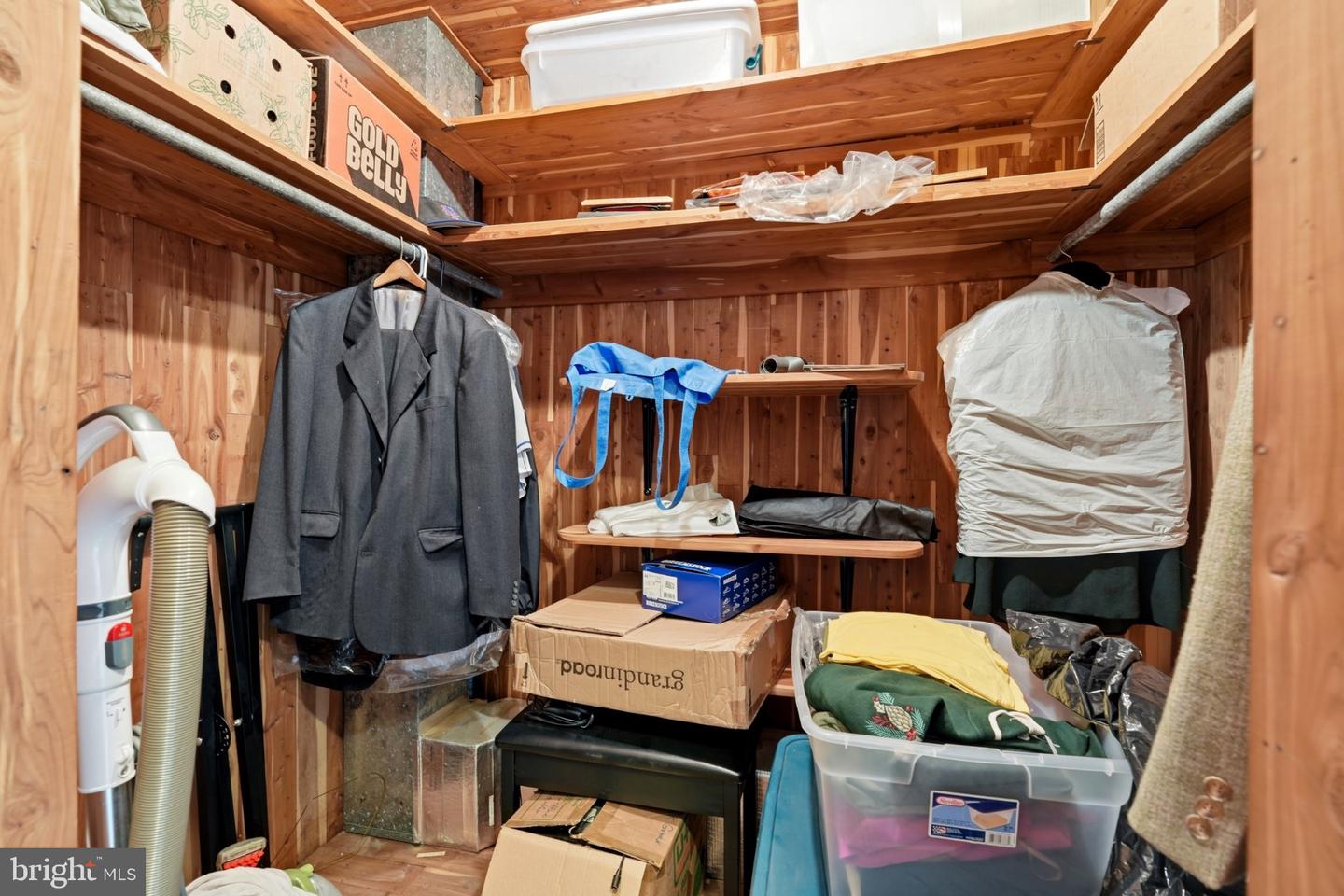 421 Park Ave Property Photo 46