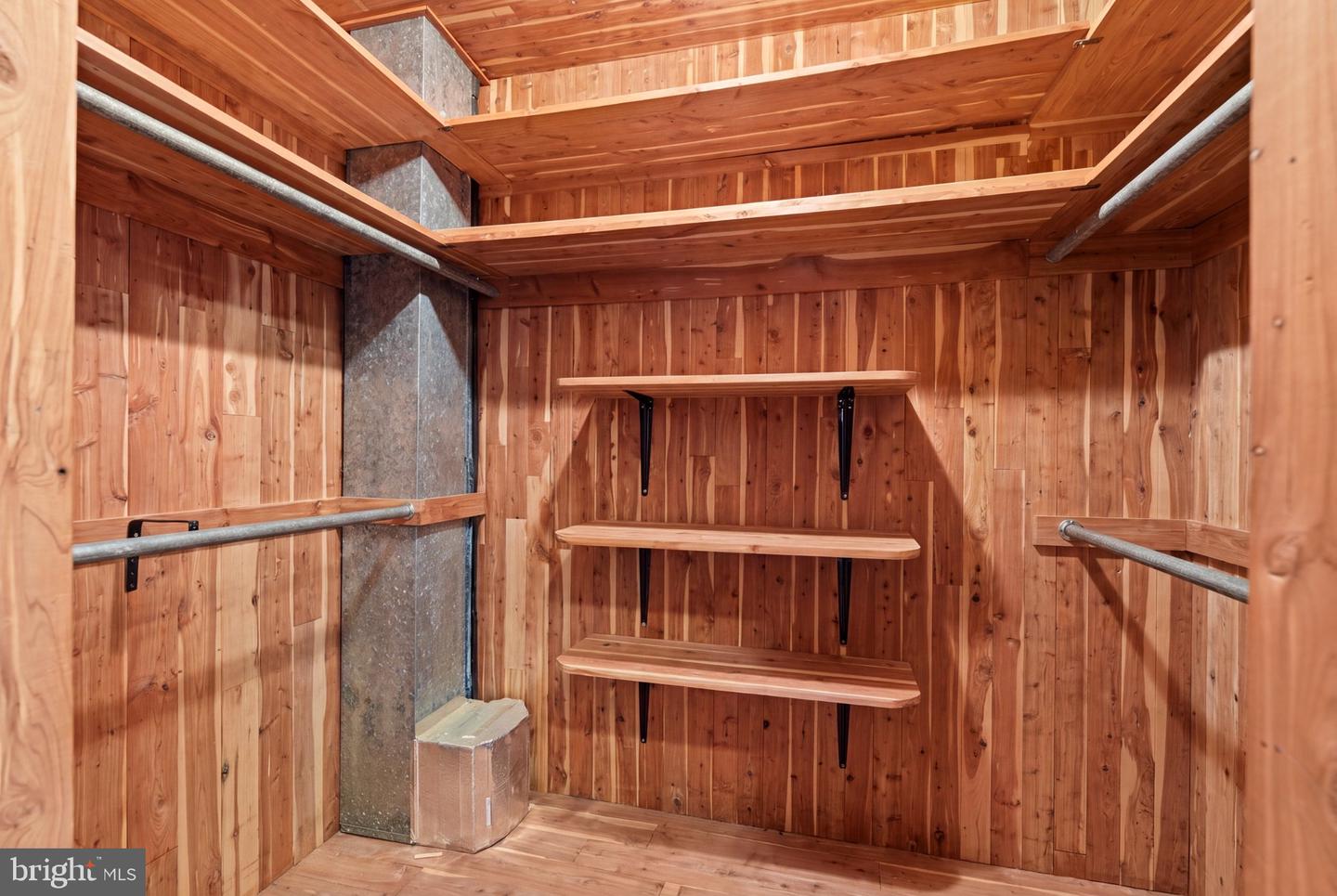421 Park Ave Property Photo 47