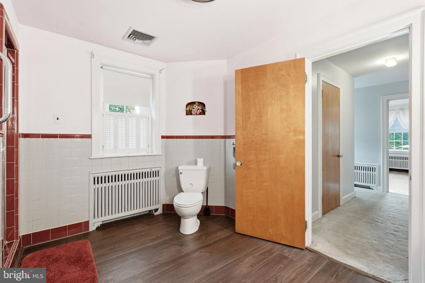 421 Park Ave Property Photo 49