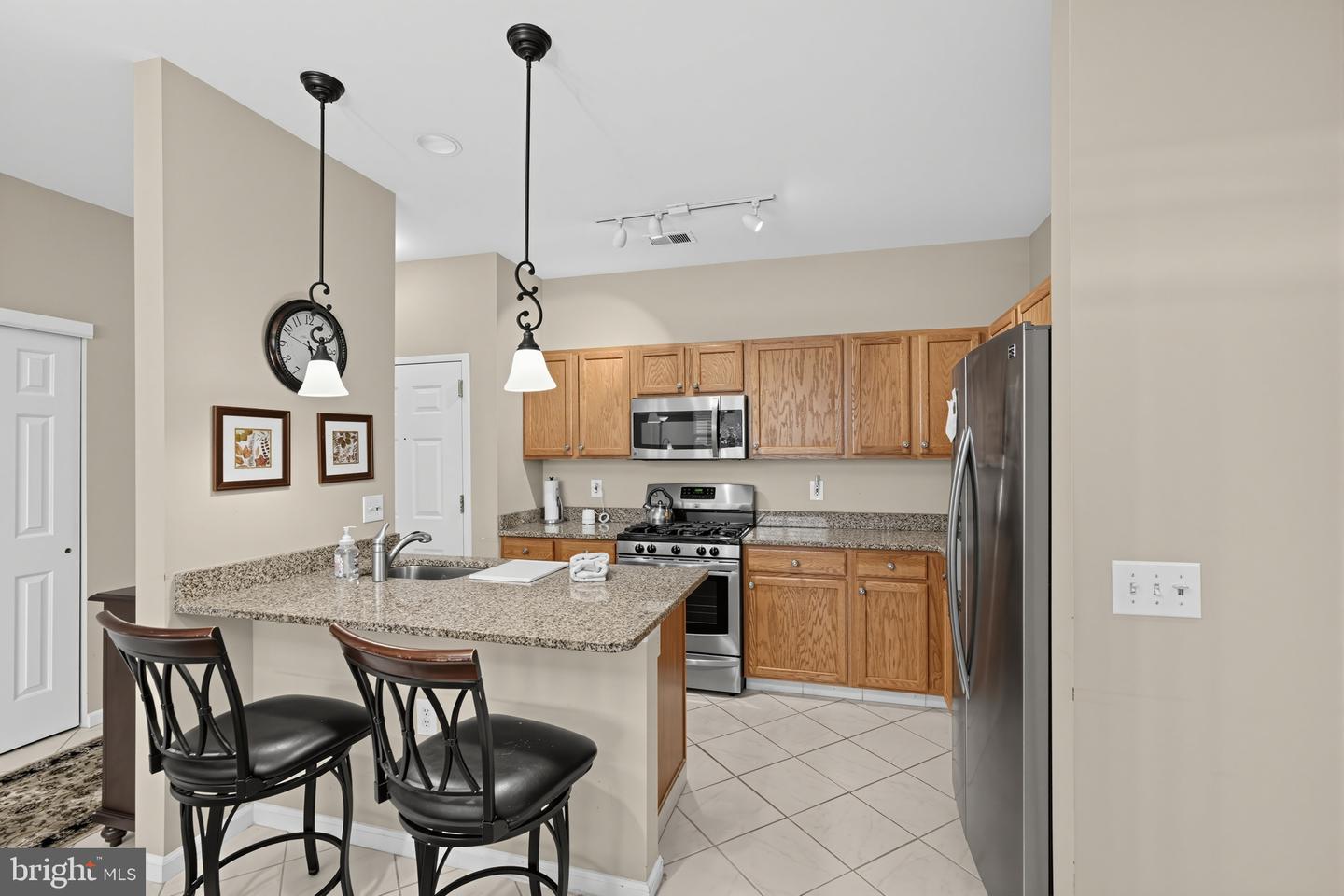 2106 Knox #2106 Property Photo 8