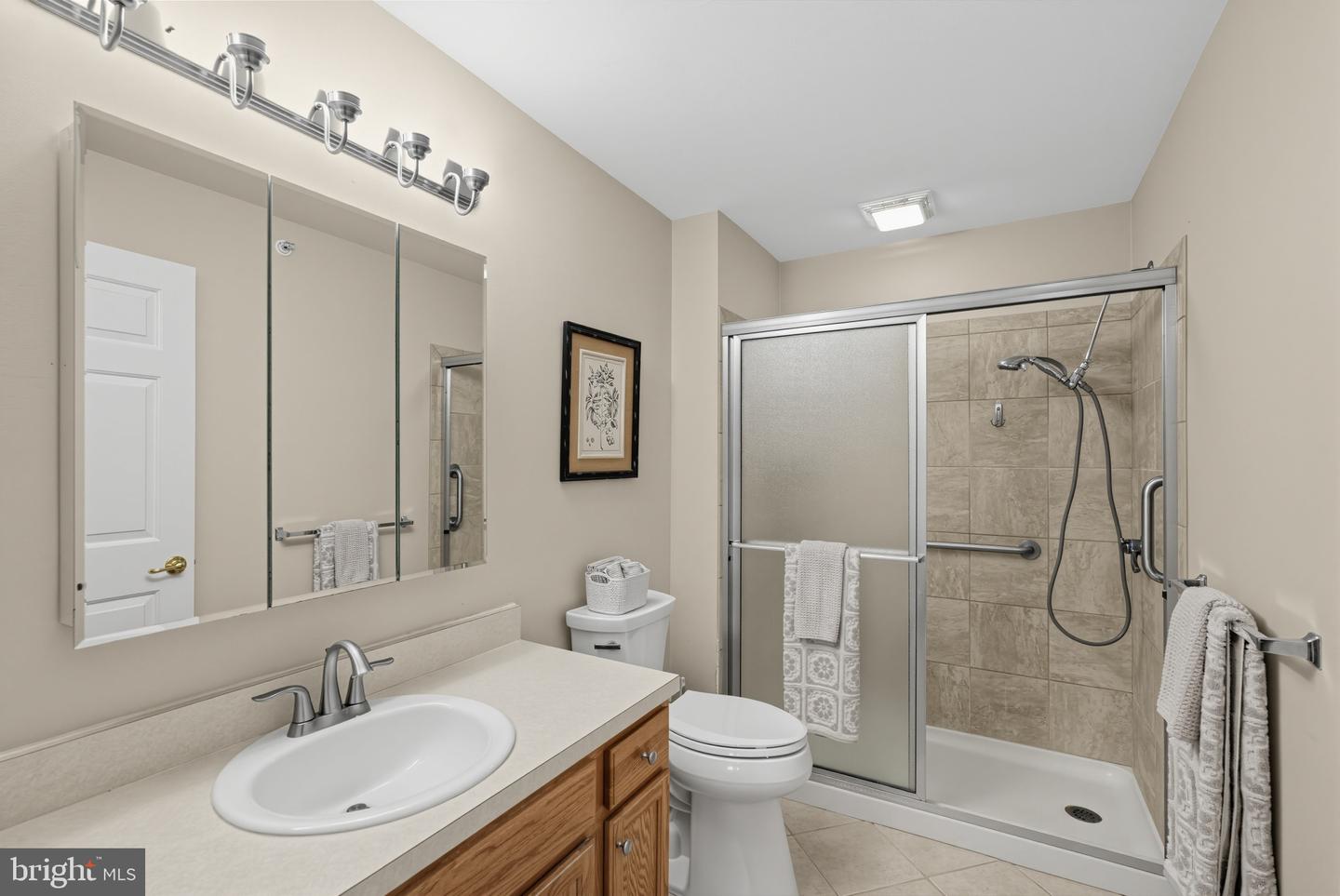 2106 Knox #2106 Property Photo 11