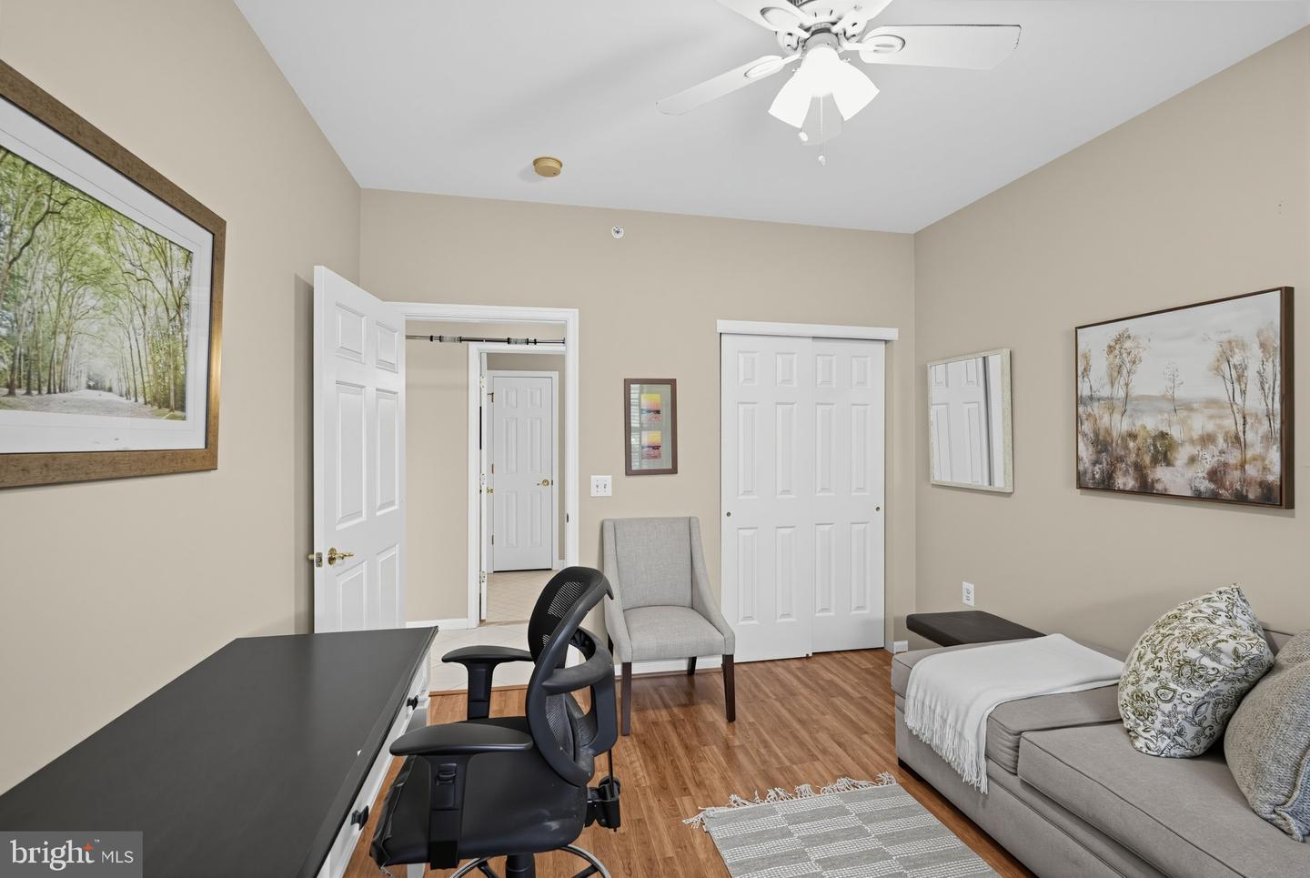 2106 Knox #2106 Property Photo 13