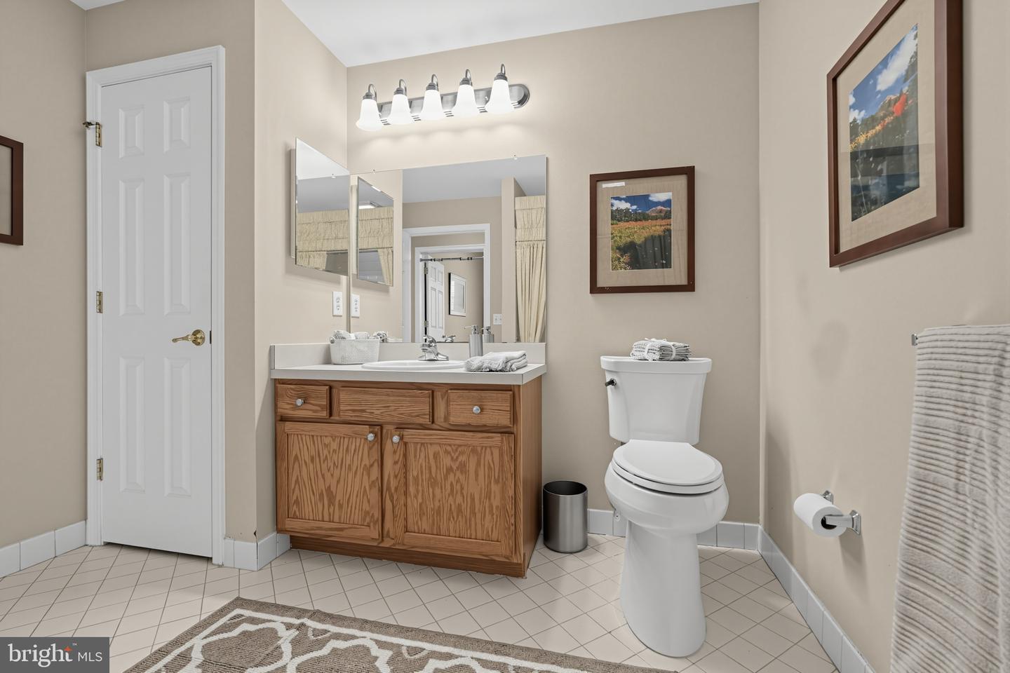 2106 Knox #2106 Property Photo 14