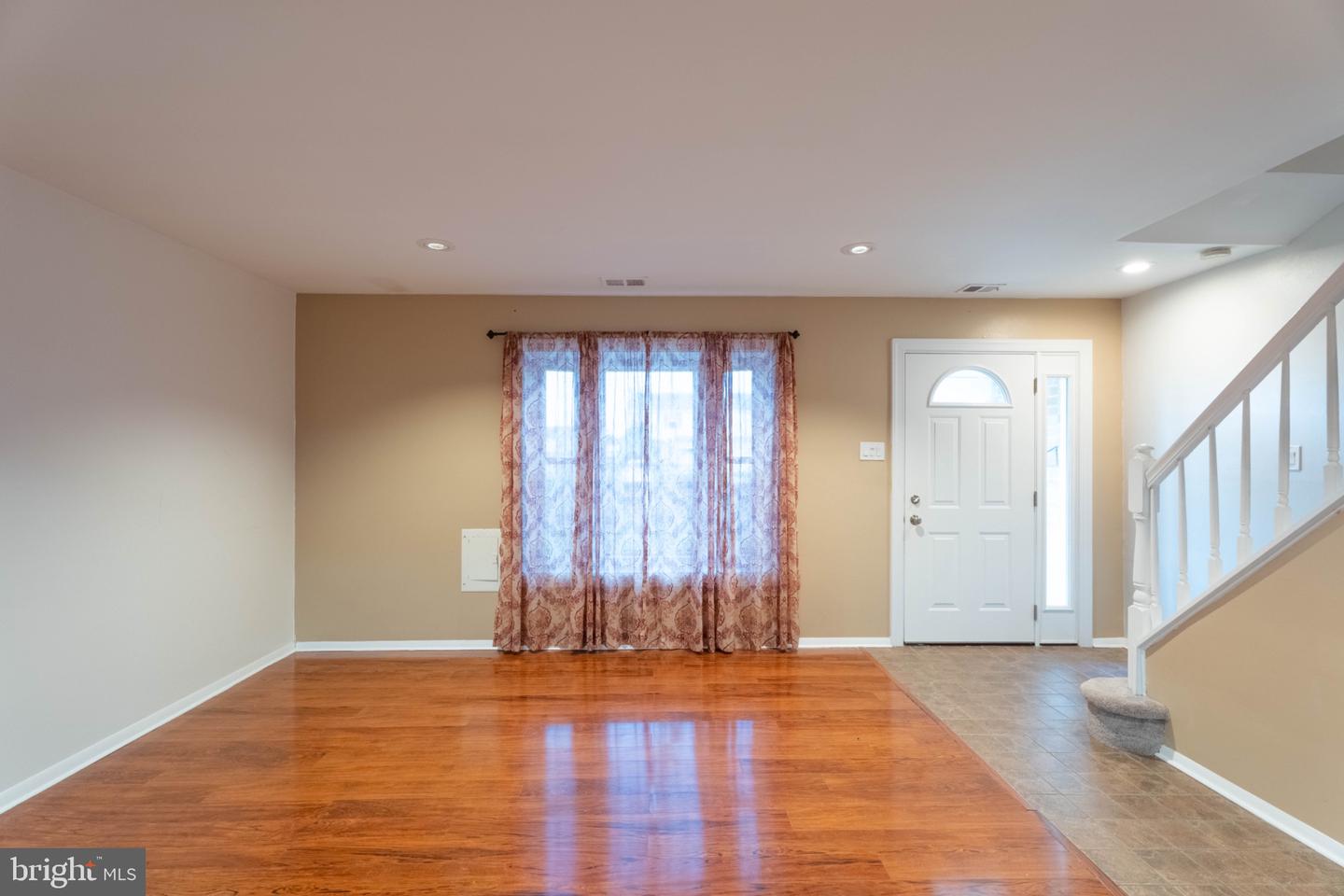 3338 Carroll Ct Property Photo 4