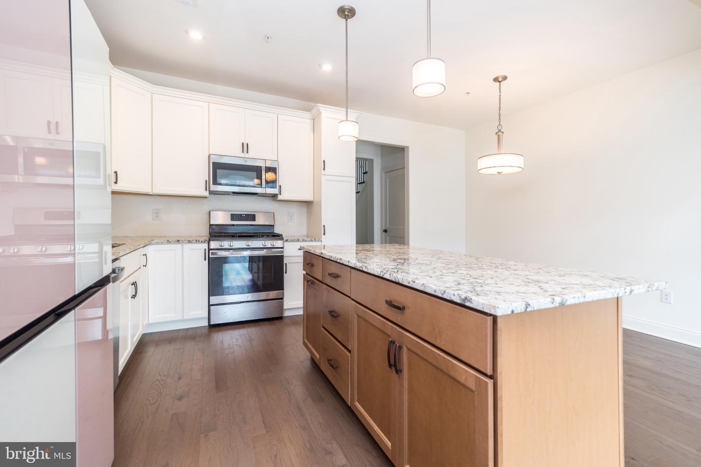 909 Holden Property Photo 14