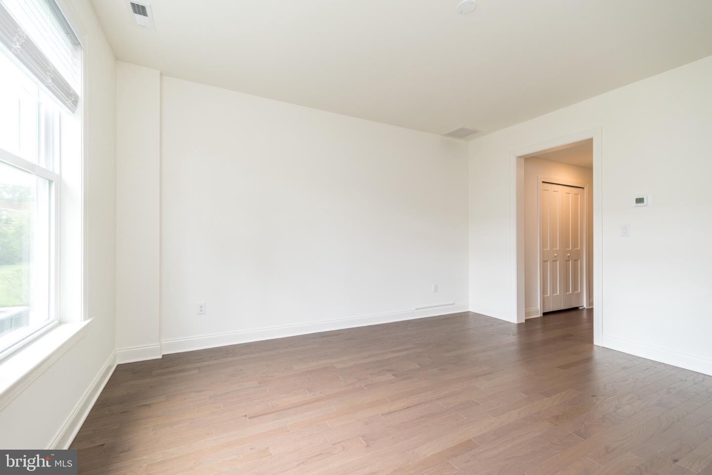 909 Holden Property Photo 20