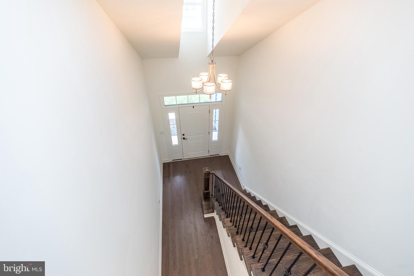 909 Holden Property Photo 31