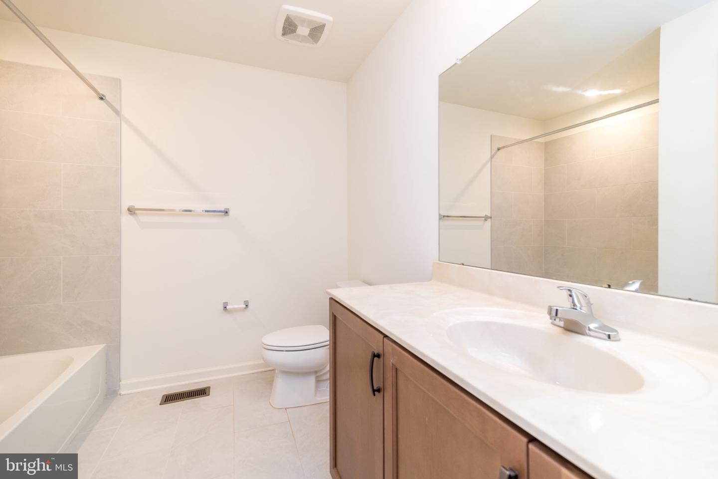 909 Holden Property Photo 46