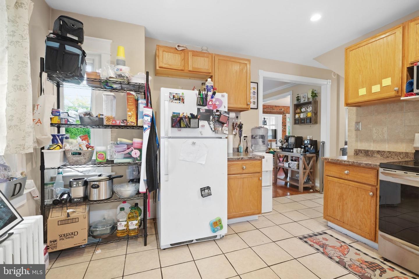 411 E Walnut St Property Photo 12