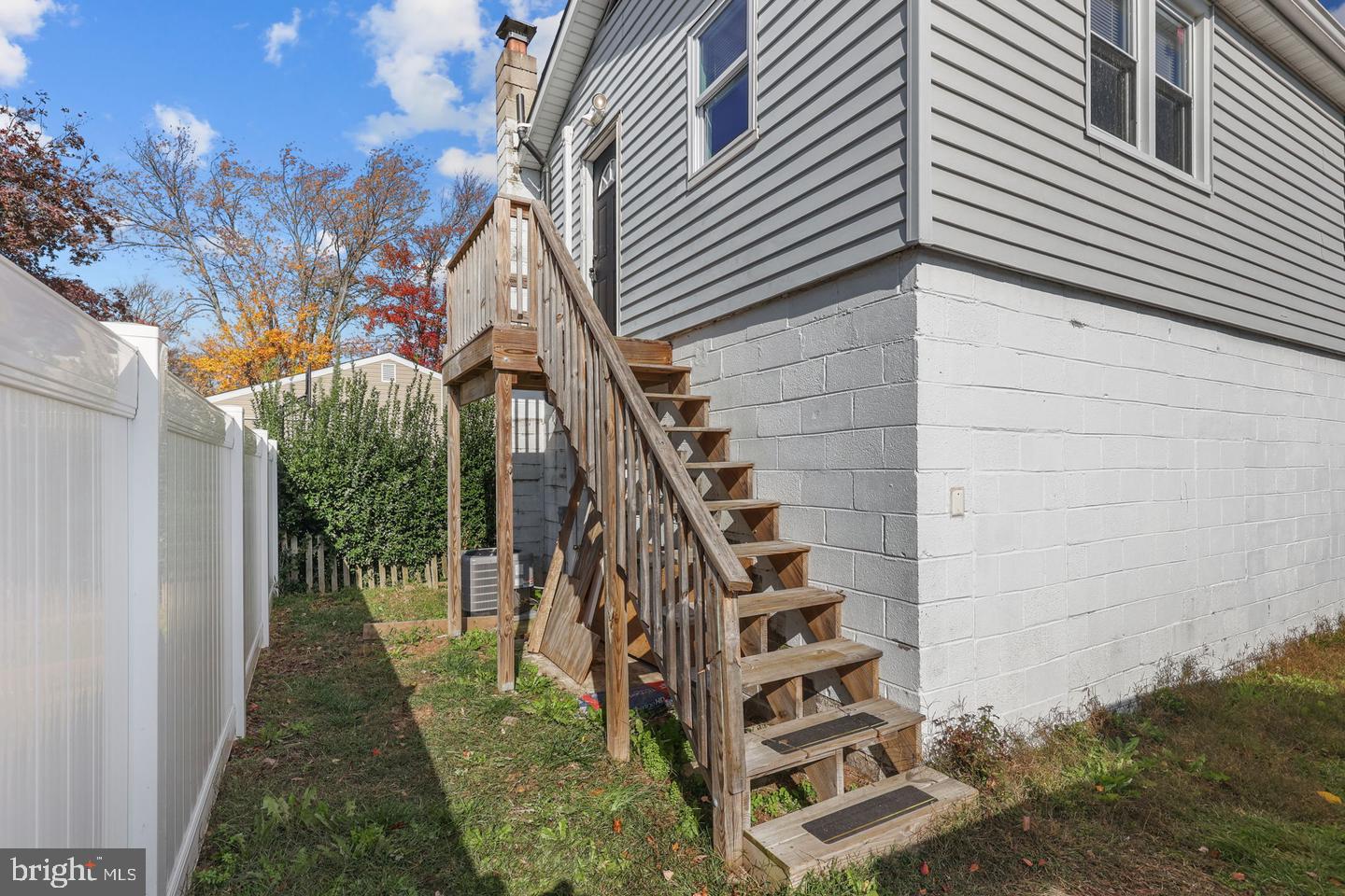 111 Walnut Ave Property Photo 18