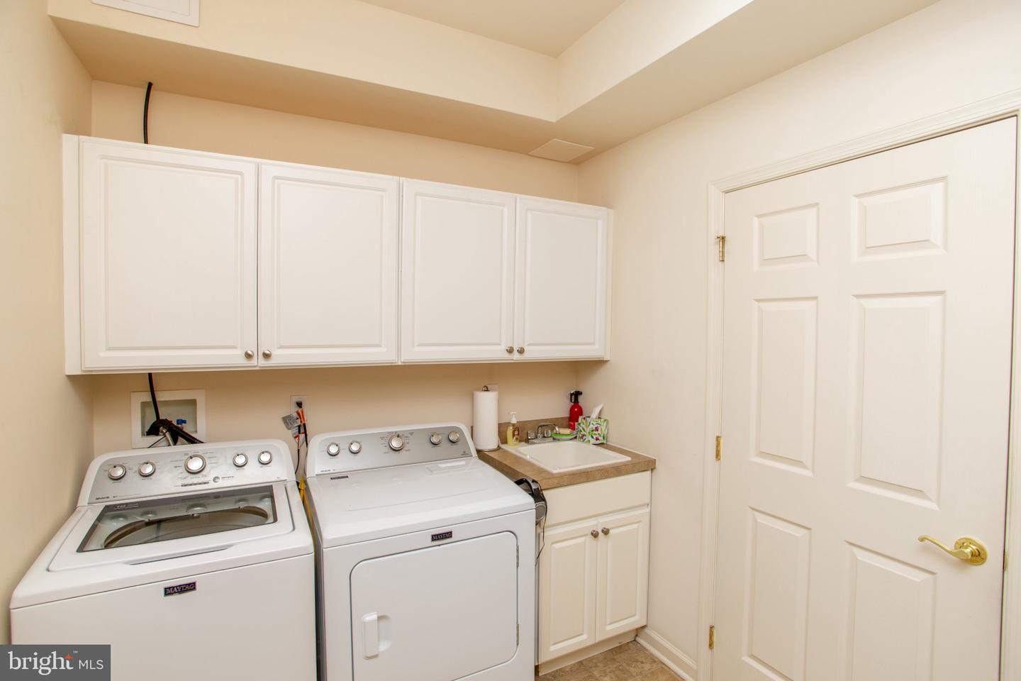 14 Five Ponds Cir Property Photo 27