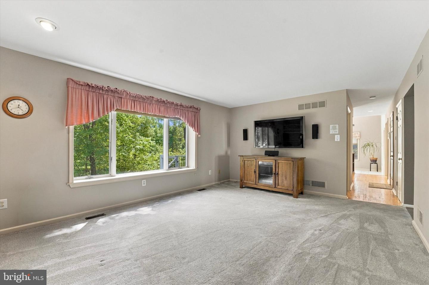 1434 Brook Ln Property Photo 10