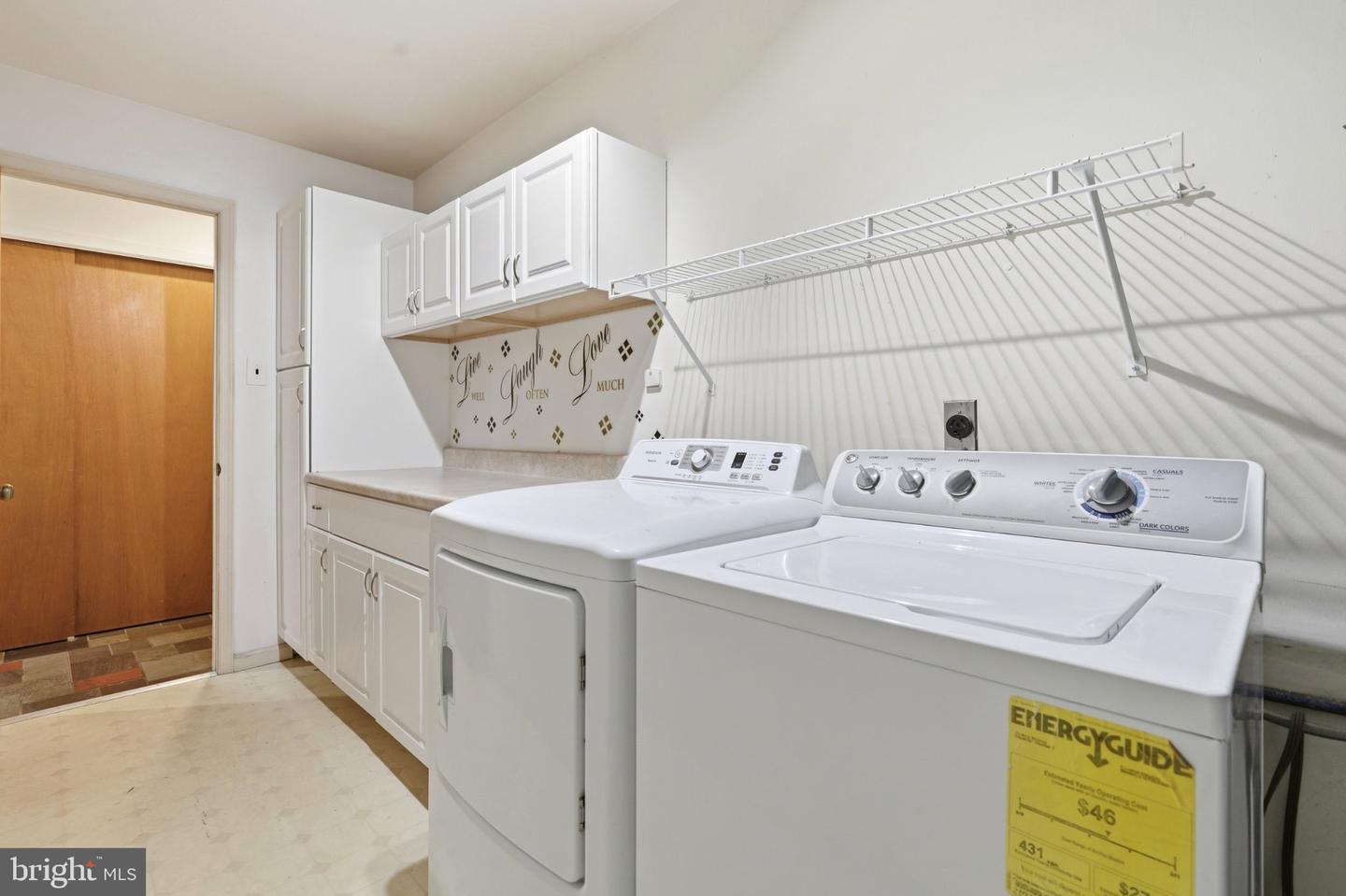 300 New Rd Property Photo 20