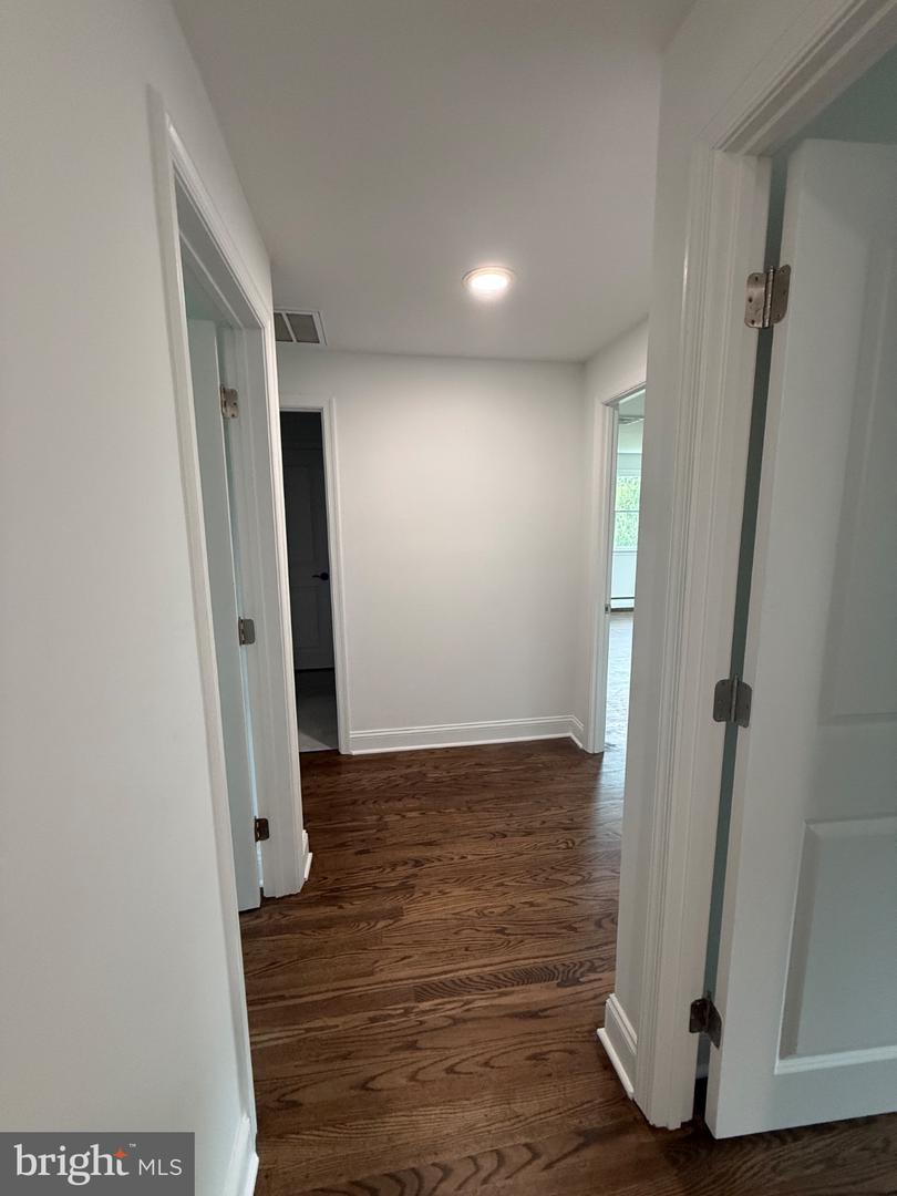 698 Beverly Rd Property Photo 12