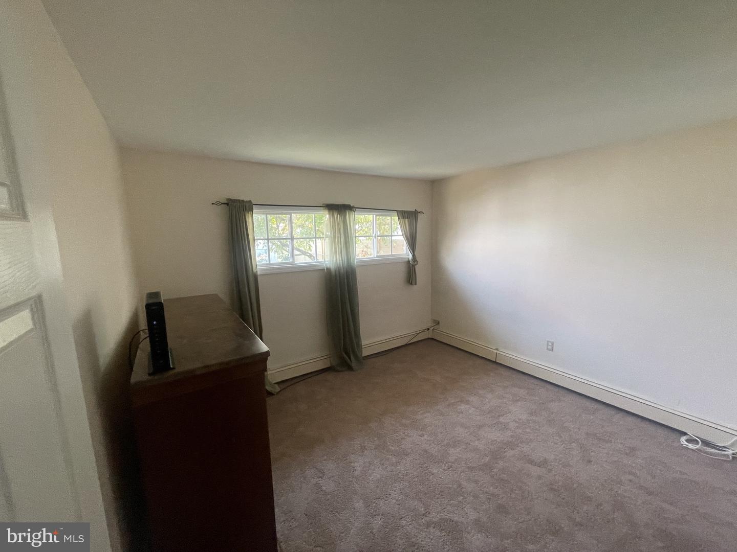 16 Honeysuckle Ln Property Photo 13