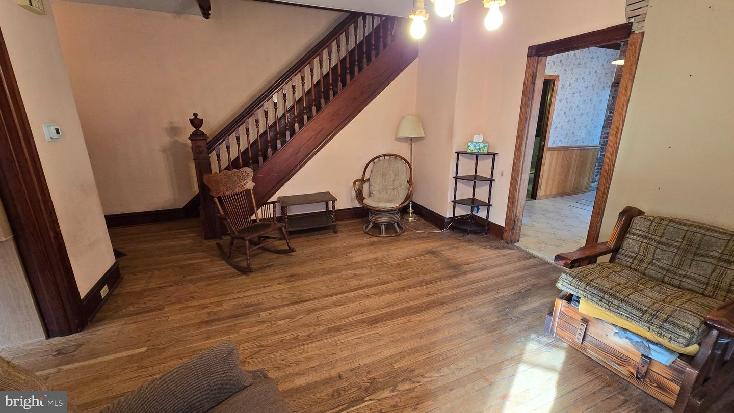 19 S 8th Property Photo 5