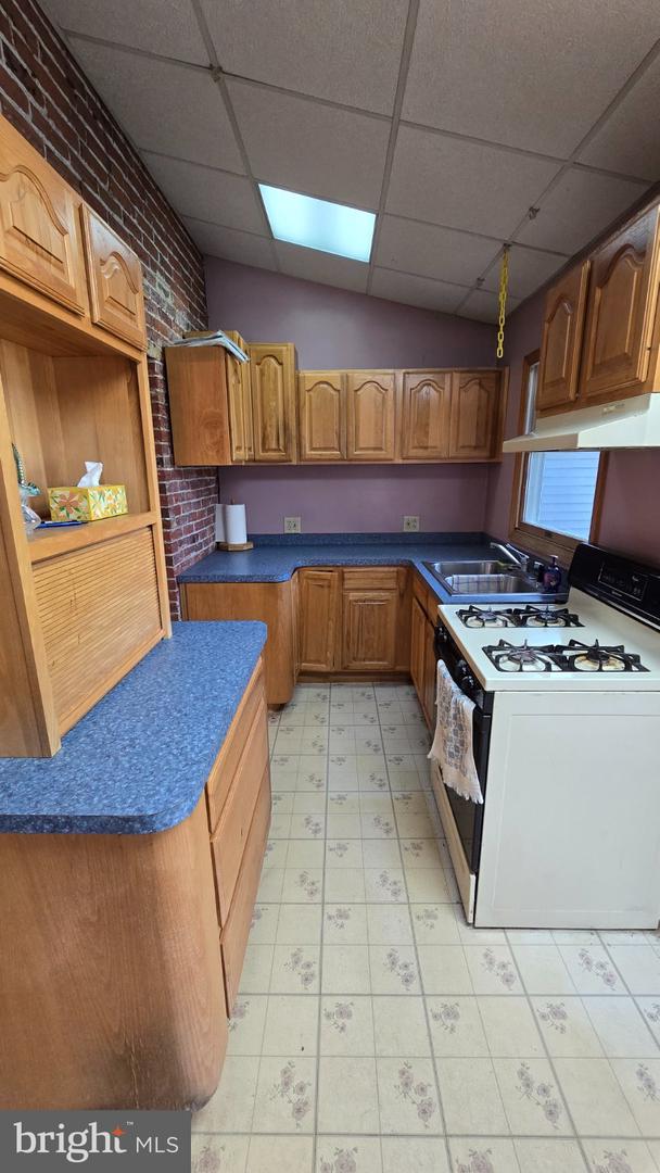 19 S 8th Property Photo 10