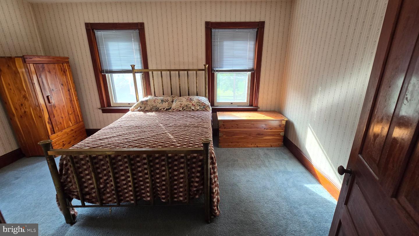 19 S 8th Property Photo 16