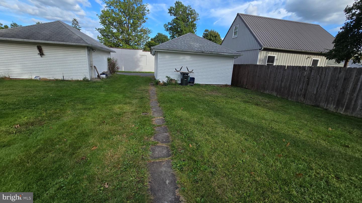 19 S 8th Property Photo 30