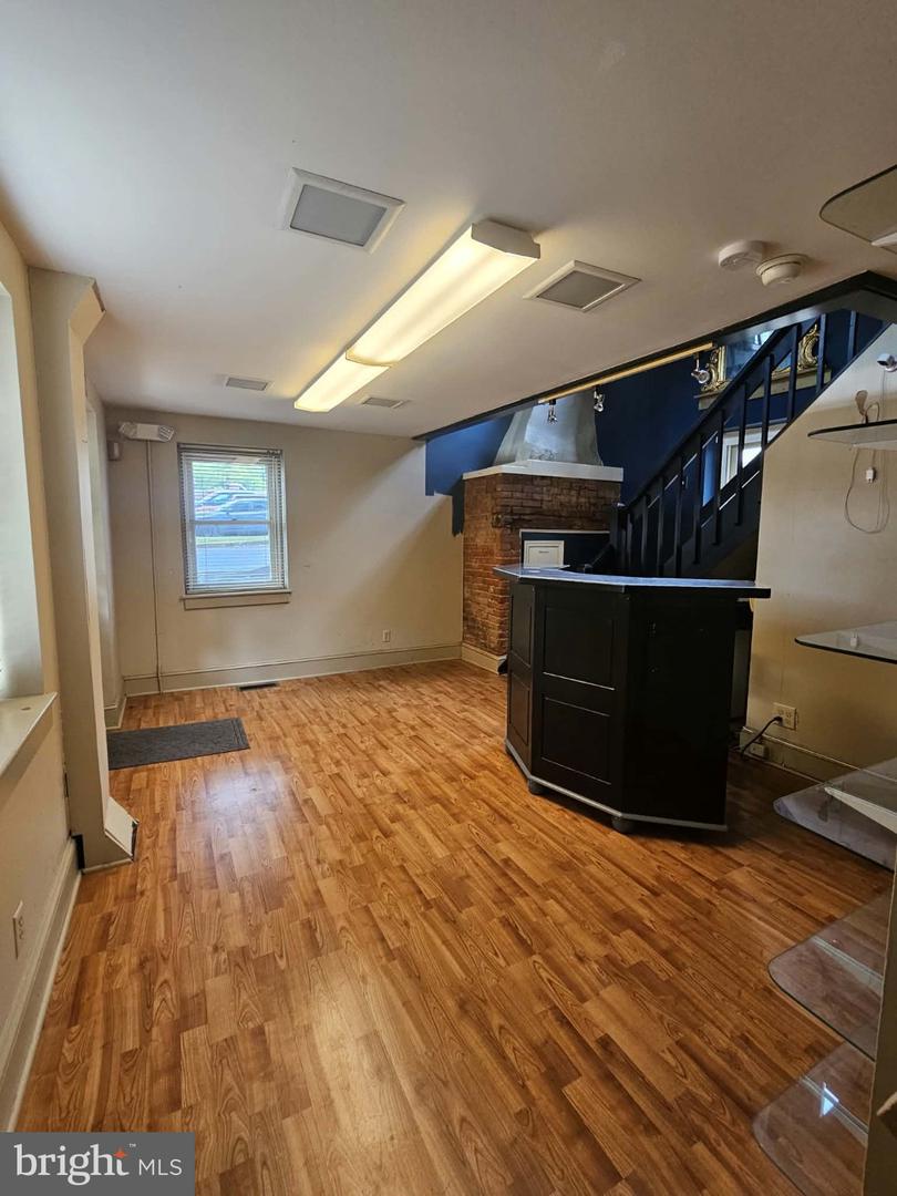 100 S Main St #150 Property Photo 10